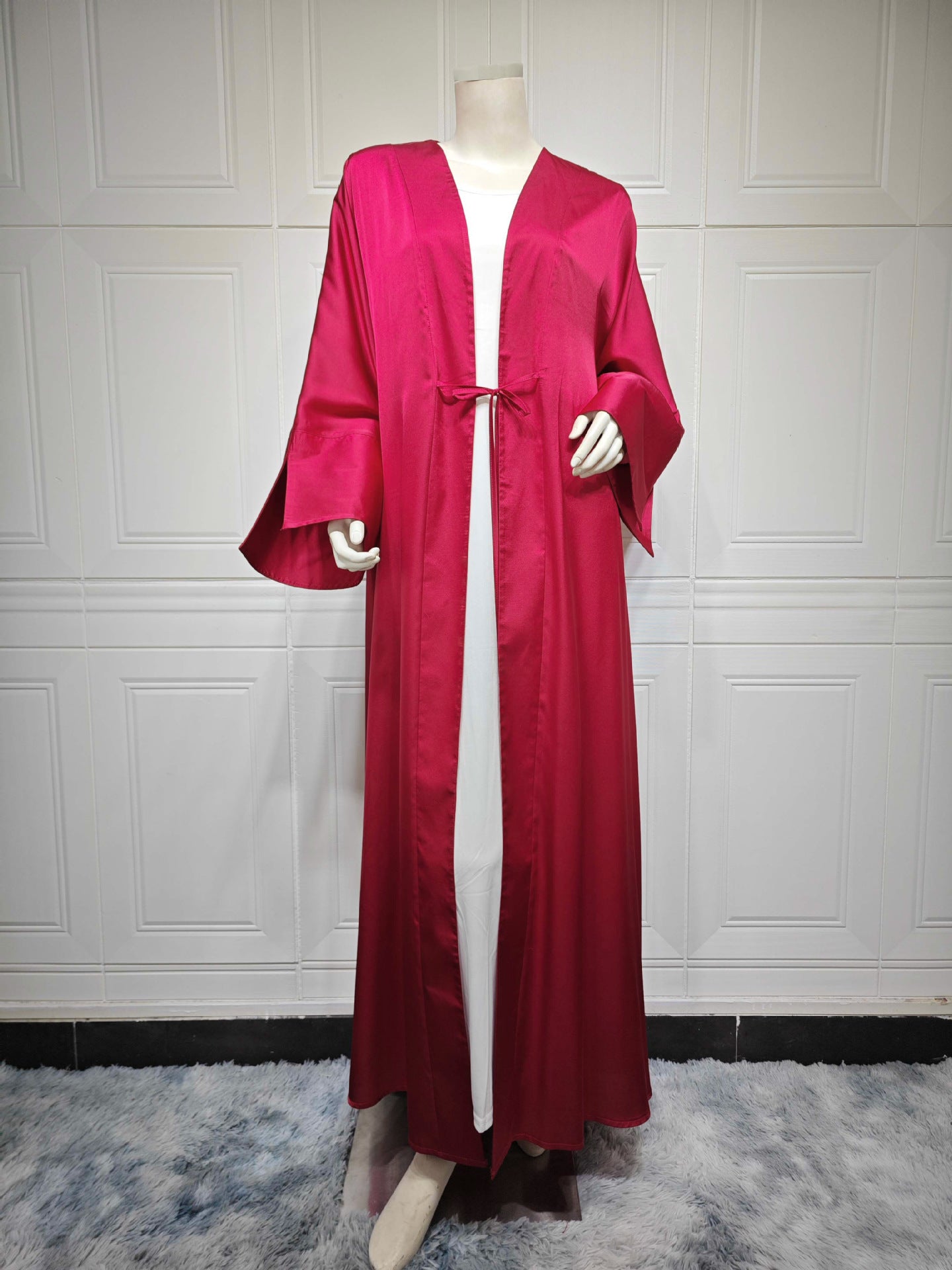 Robe musulmane du Moyen-Orient en satin doux et tendance | Yazijico™