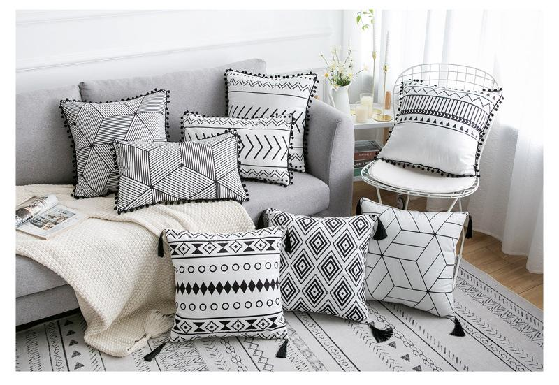 Yazijico™ Bohemian National Throw Pillow Pillow