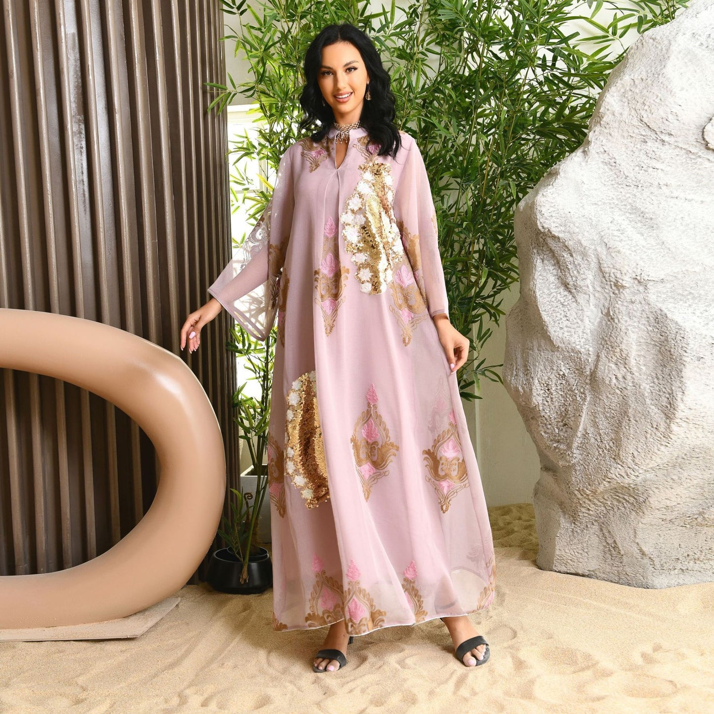 Robe brodée à sequins pour femme musulmane du Moyen-Orient | Yazijico™