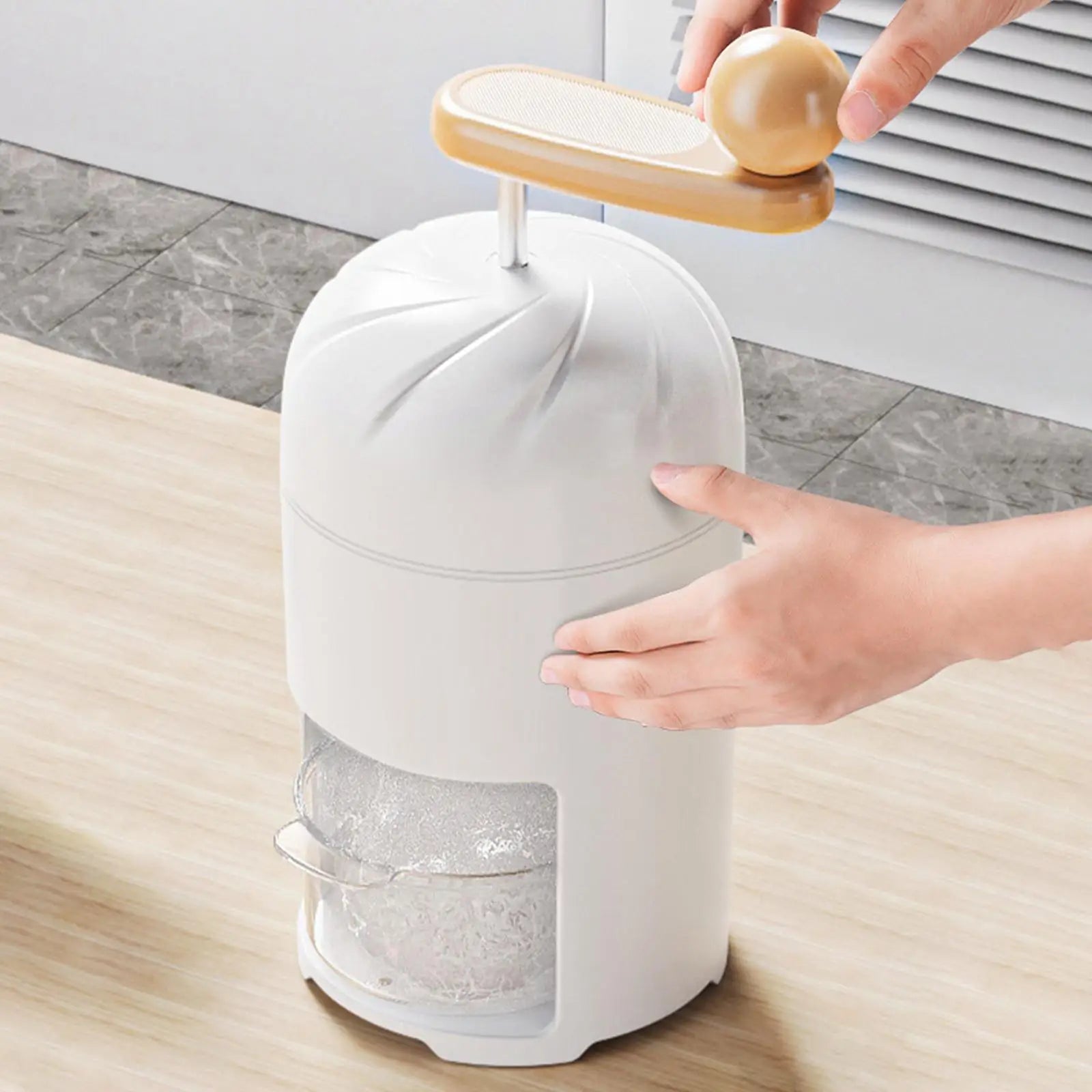 Hand Crank Ice Crusher Mini Crushed | Yazijico™