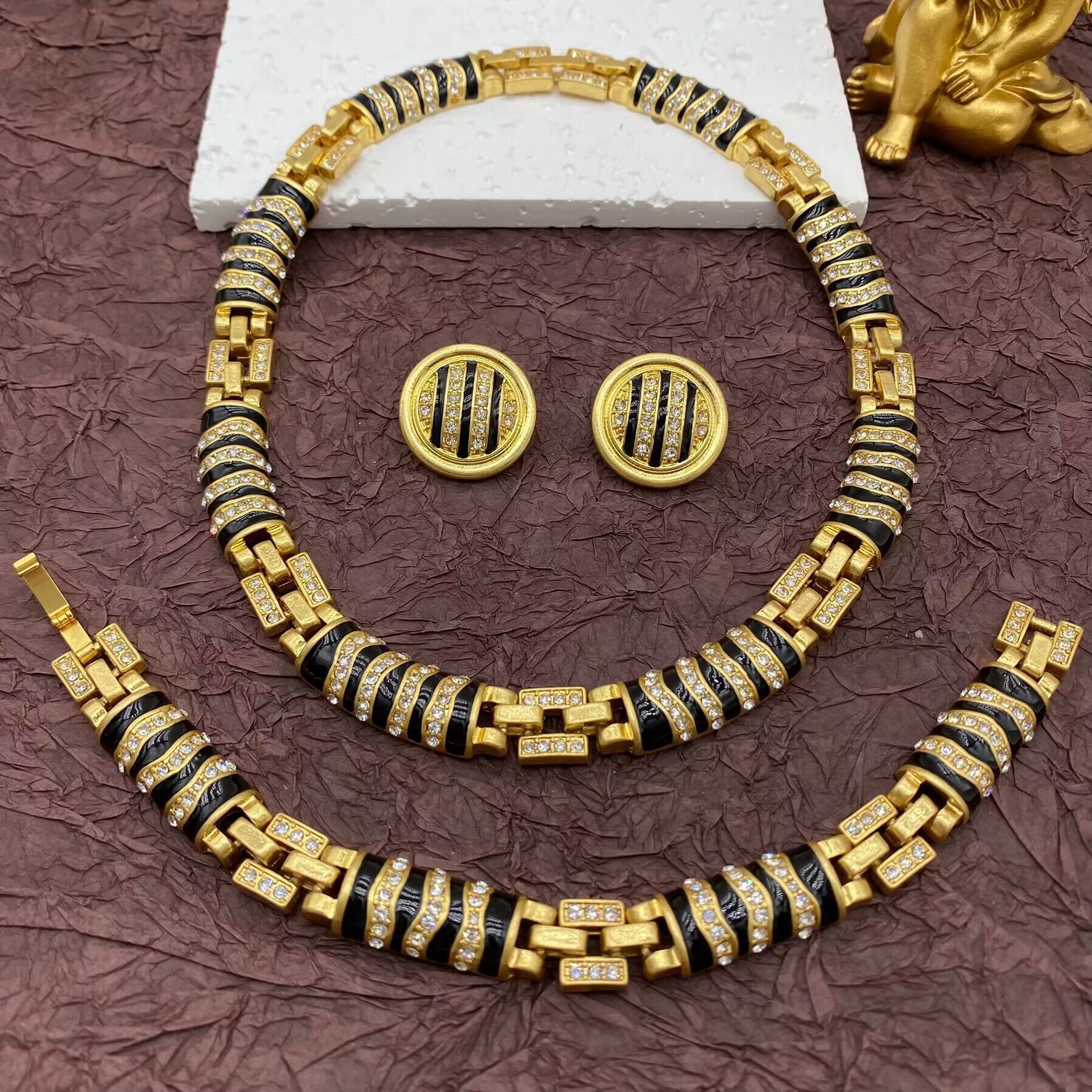 Hand-made Necklace Snake-shaped Rhinestone | Yazijico™