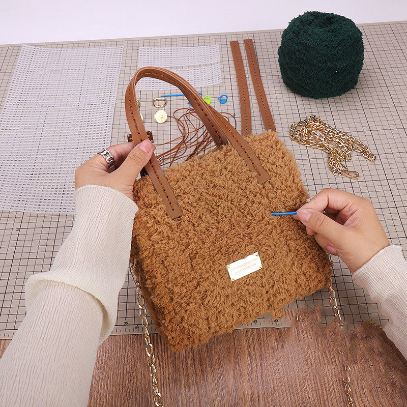 Hand Made Of The Same Type Of Woolen Yarn | Yazijico™