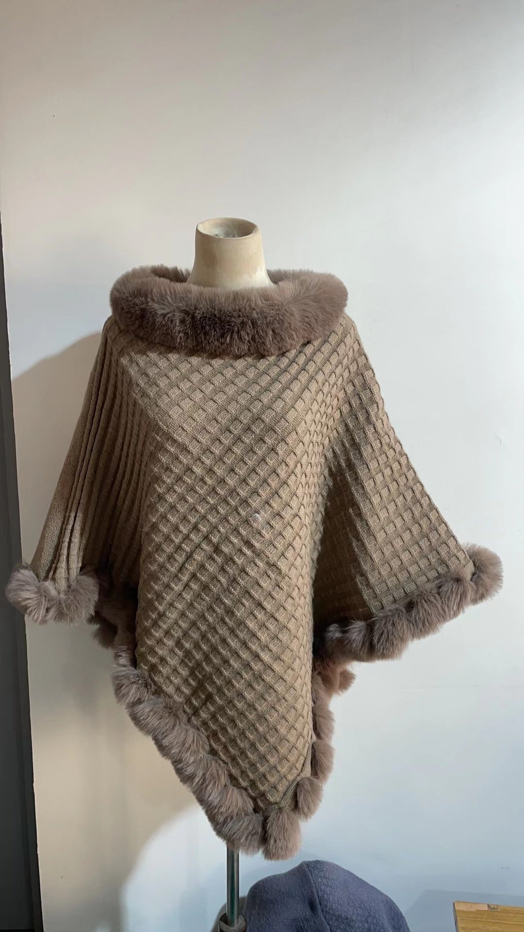 Cape Luxury Fur Cape Wraps Shawl Winter Fashion | Yazijico™