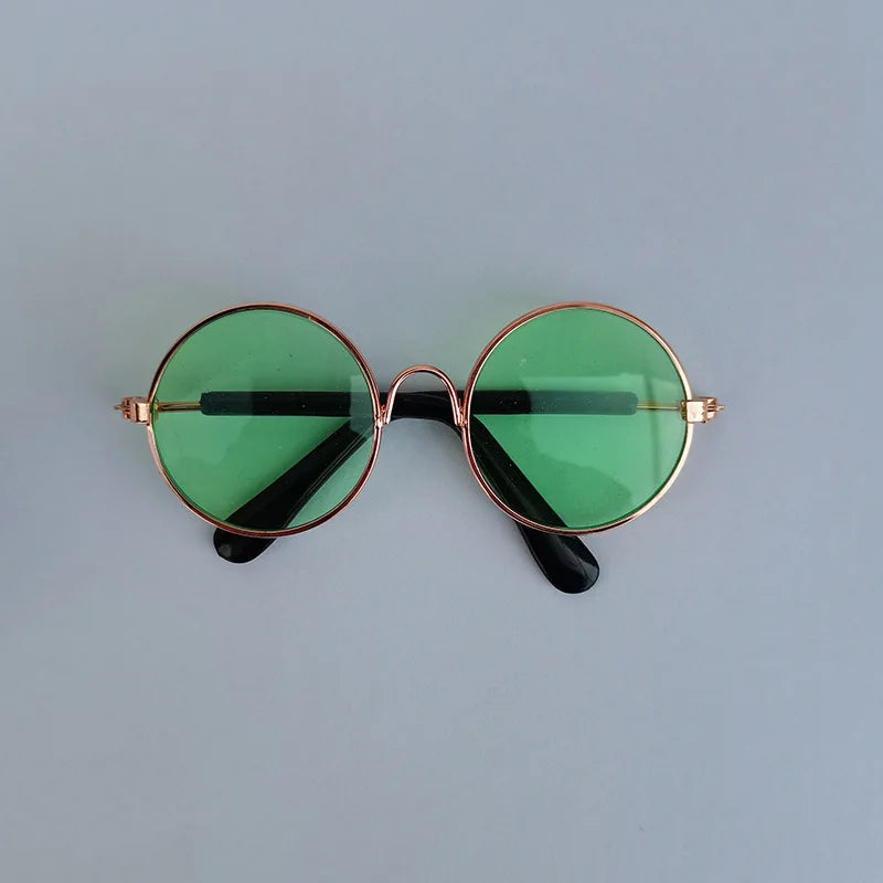 Lovely Vintage Round Cat Sunglasses Reflection | Yazijico™ 