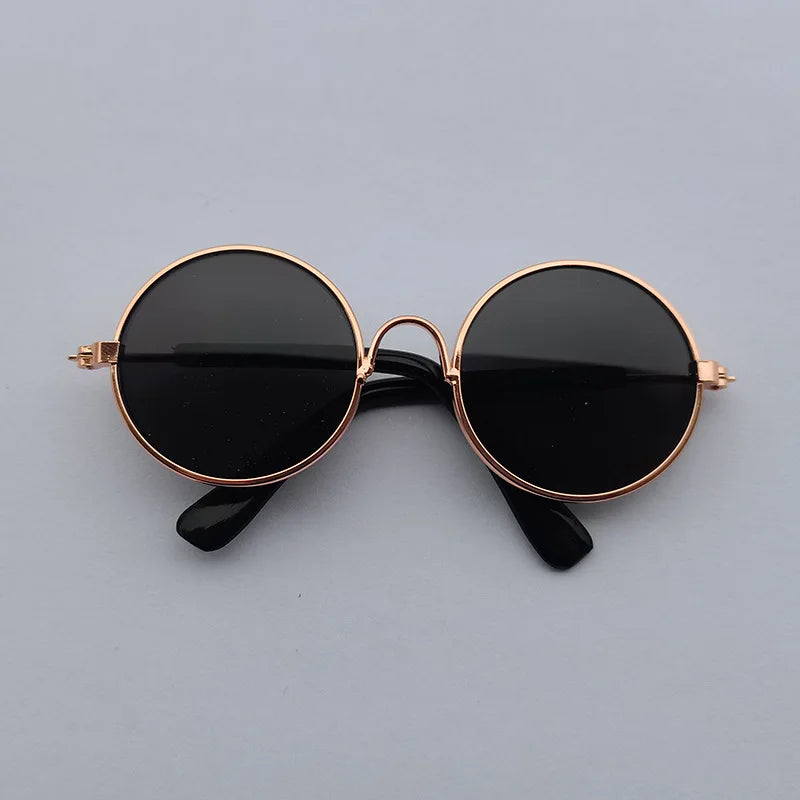 Lovely Vintage Round Cat Sunglasses Reflection | Yazijico™ 