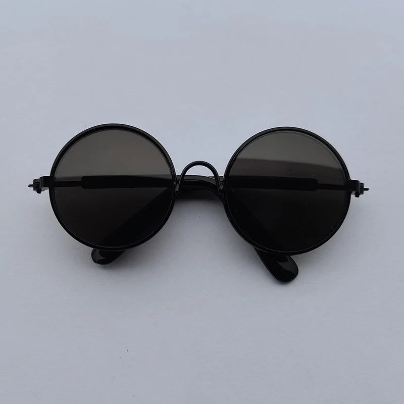 Lovely Vintage Round Cat Sunglasses Reflection | Yazijico™ 