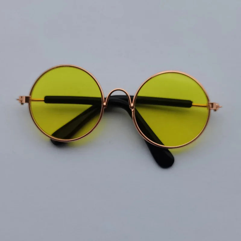 Lovely Vintage Round Cat Sunglasses Reflection | Yazijico™ 
