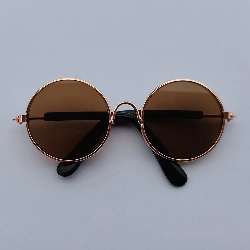 Lovely Vintage Round Cat Sunglasses Reflection | Yazijico™ 