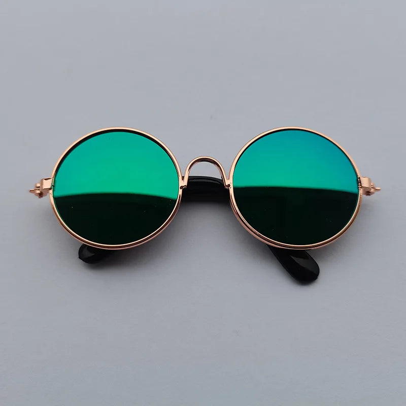 Lovely Vintage Round Cat Sunglasses Reflection | Yazijico™ 