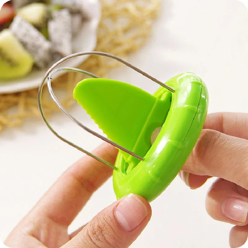 Detachable Kiwi Cutter Kitchen Creative Fruit Peeler | Yazijico™