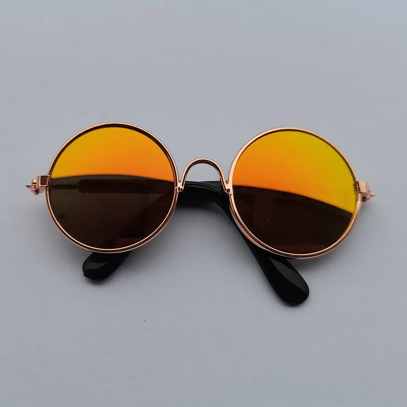 Lovely Vintage Round Cat Sunglasses Reflection | Yazijico™ 